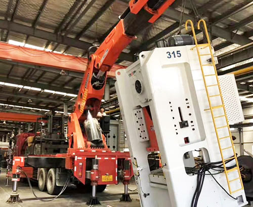 阳江镇附近随车吊出租，轻松解决运输难题