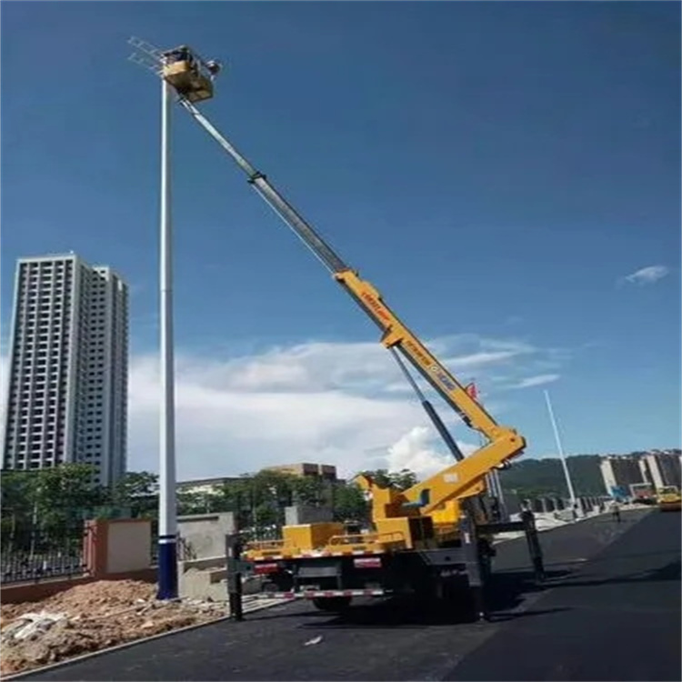 阳江镇维修路灯的曲臂升降车出租