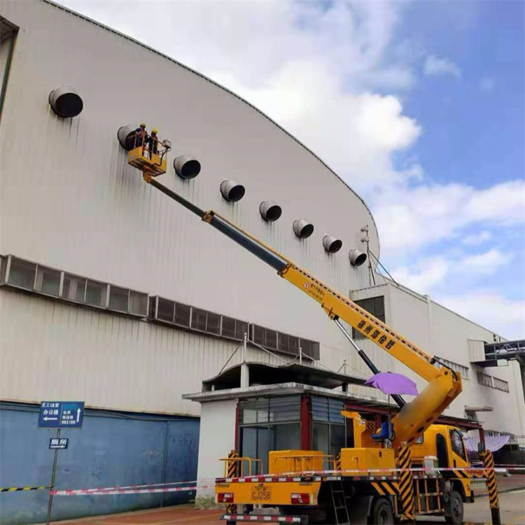 阳江镇高空作业车出租服务：专业广告牌安装解决方案